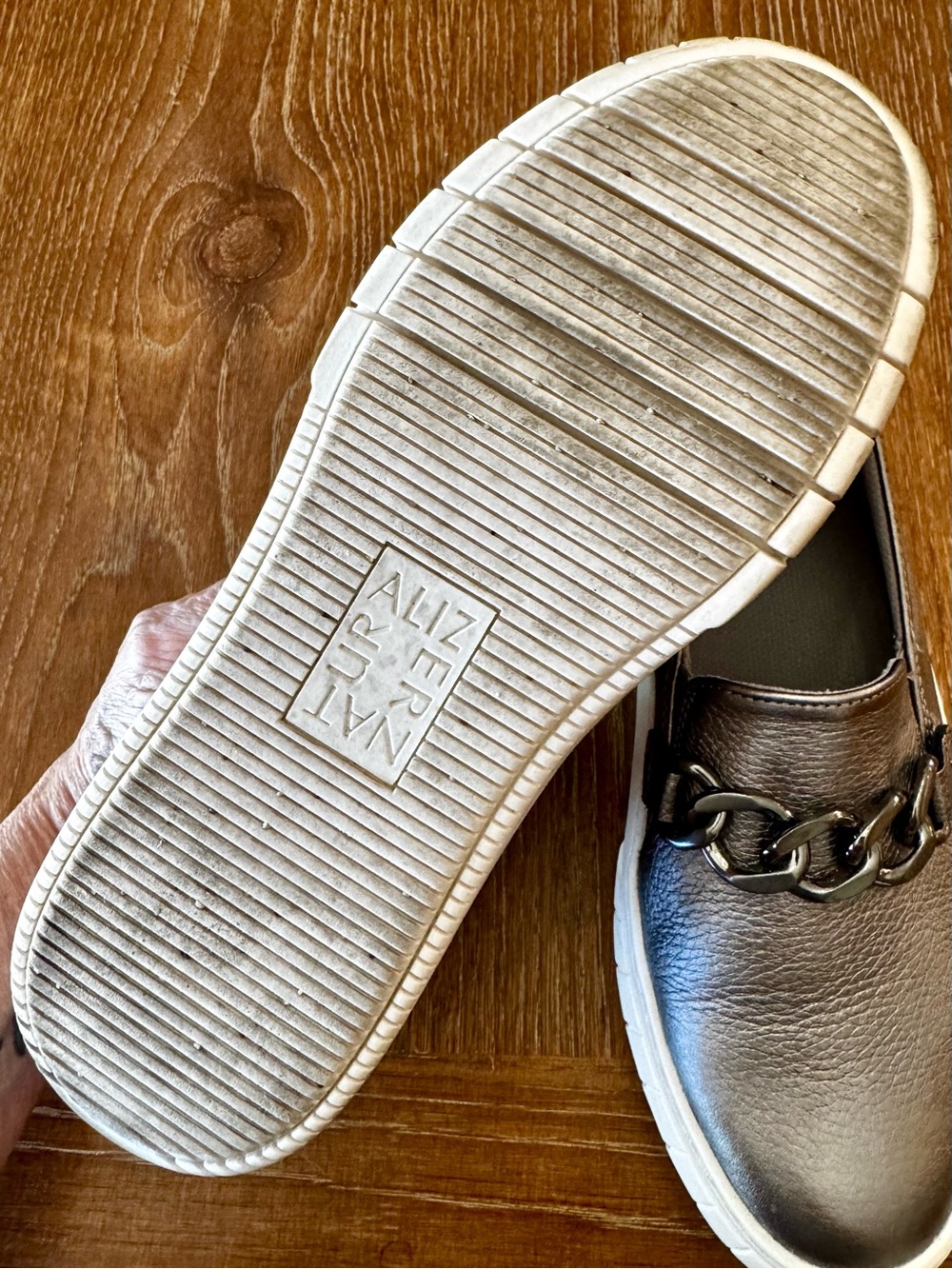 Naturalizer Daphne metallic pewter slip on sneakers 8M - Picture 10 of 14
